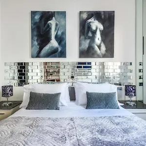Apartamento Amazing In The Heart Of Pta Venezia, Milán